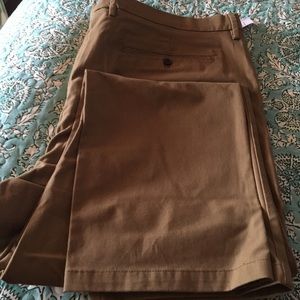 Old Navy Men’s Khaki Pants
